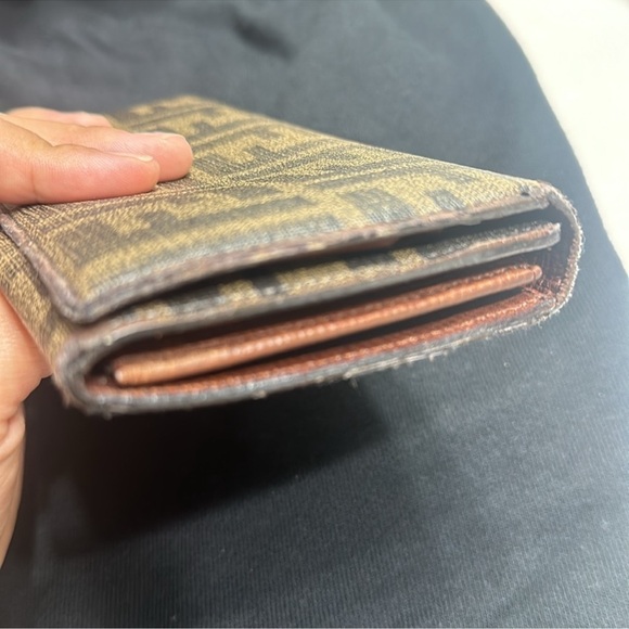 LV &Fendi wallets bundle - Picture 13 of 16